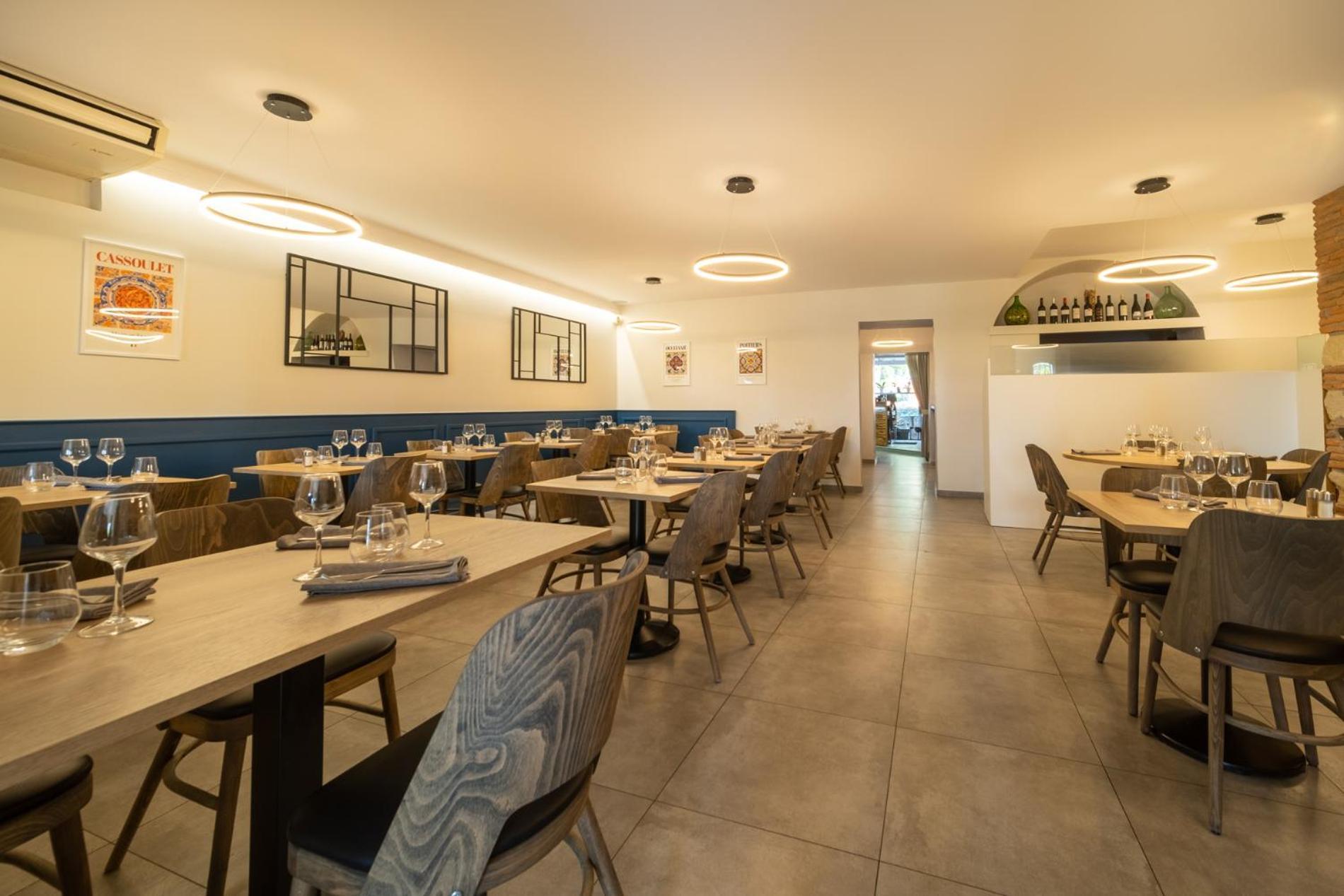 Hotel Restaurant Du Lauragais Logis De France Villefranche-de-Lauragais Εξωτερικό φωτογραφία