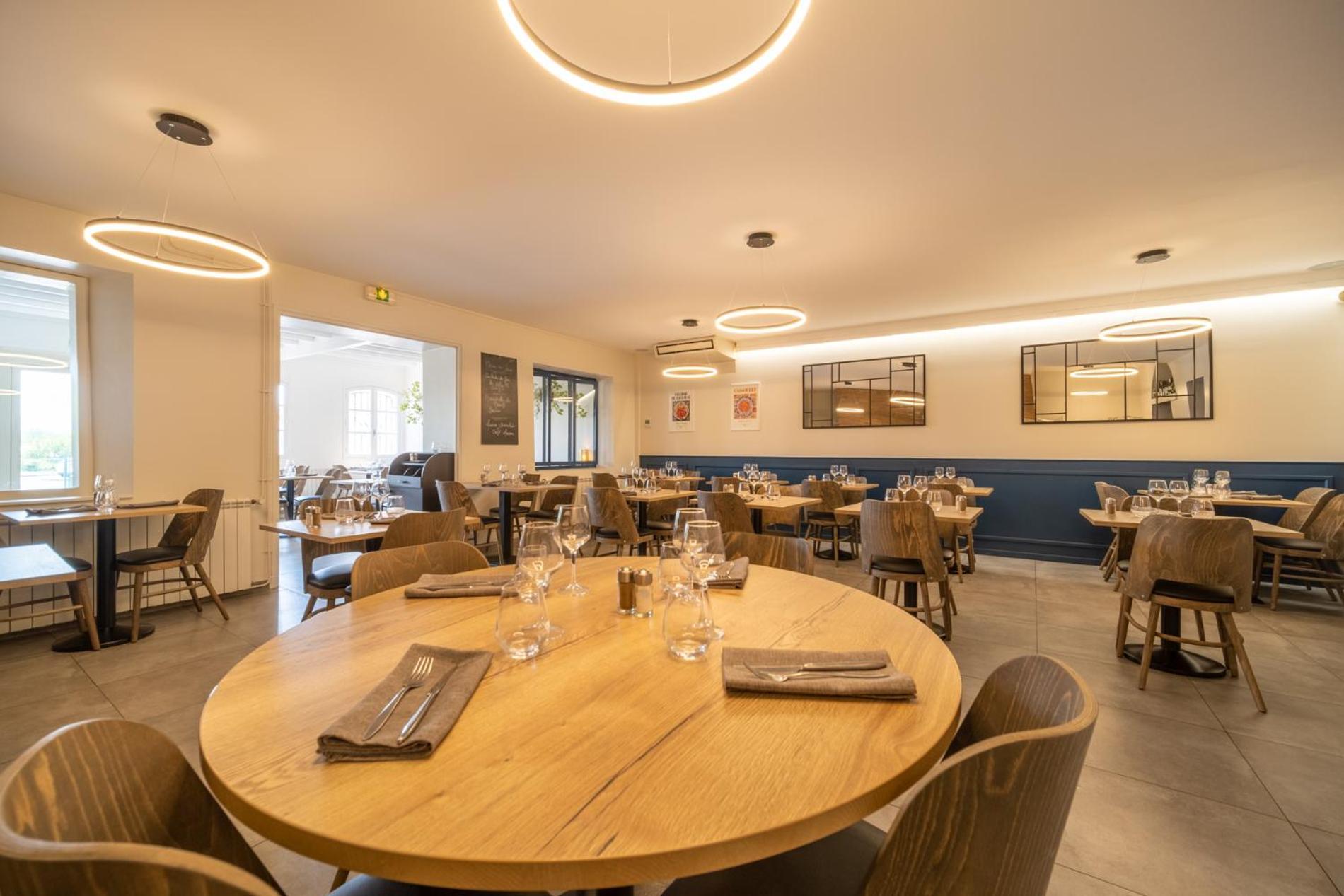 Hotel Restaurant Du Lauragais Logis De France Villefranche-de-Lauragais Εξωτερικό φωτογραφία