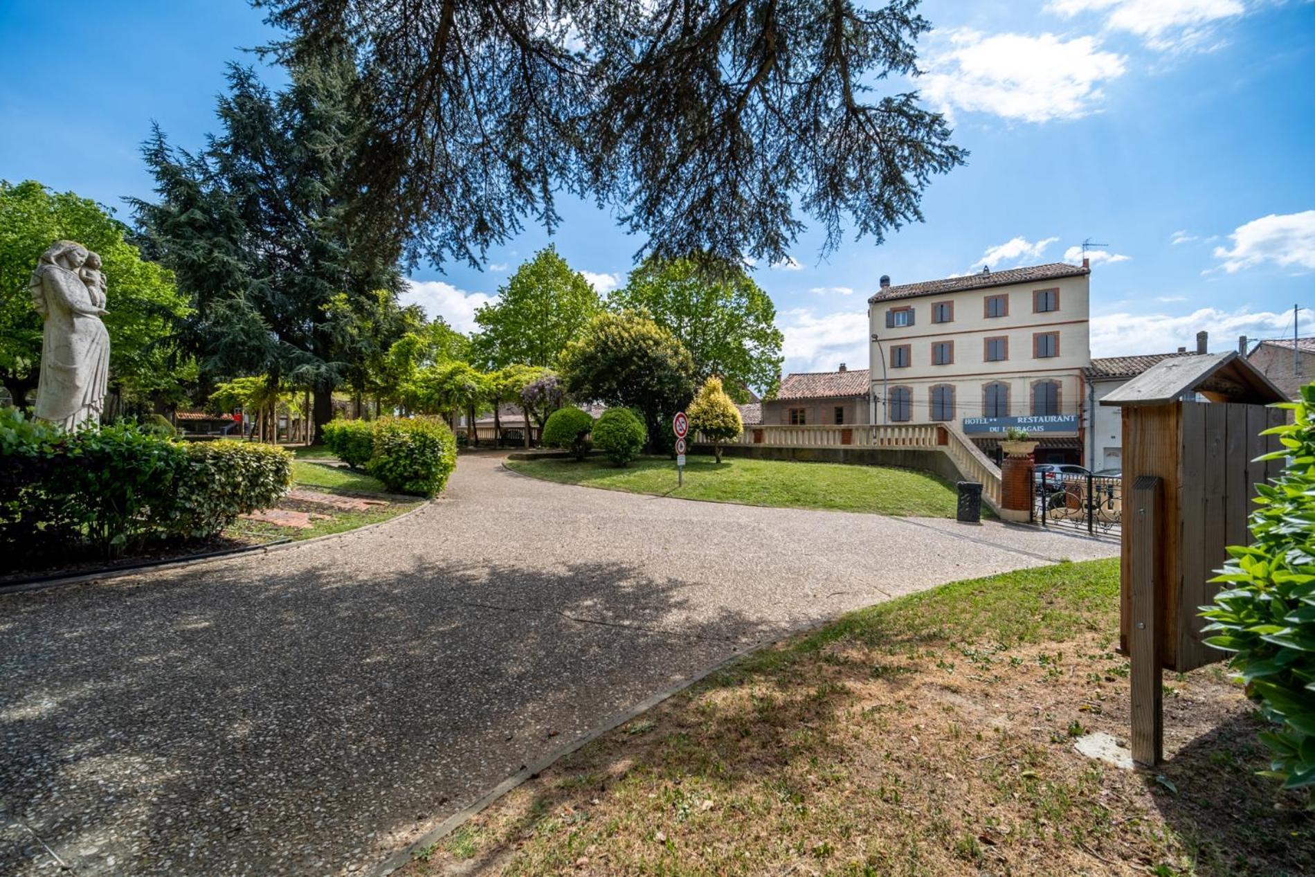 Hotel Restaurant Du Lauragais Logis De France Villefranche-de-Lauragais Εξωτερικό φωτογραφία