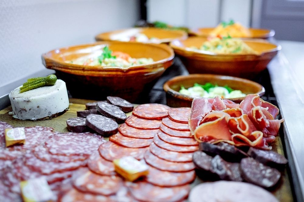 Hotel Restaurant Du Lauragais Logis De France Villefranche-de-Lauragais Εξωτερικό φωτογραφία