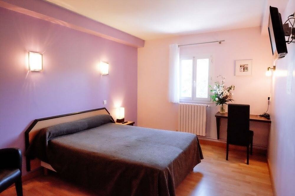Hotel Restaurant Du Lauragais Logis De France Villefranche-de-Lauragais Εξωτερικό φωτογραφία